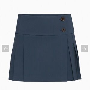 Aritzia Sunday Best skirt size 2 in navy blue
